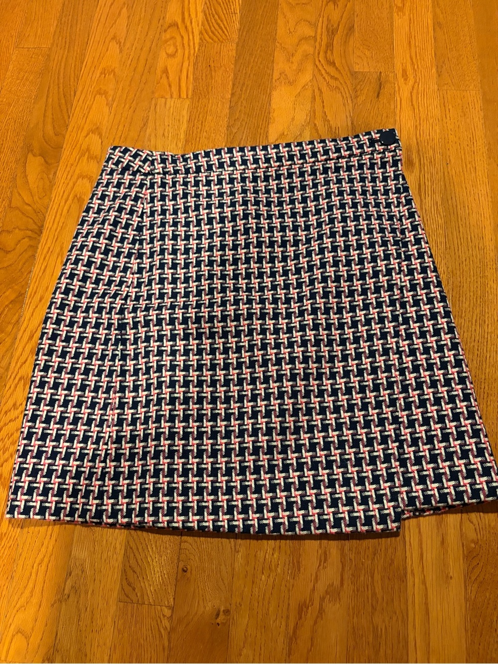 LOFT Navy, Pink & White Tweed Mini Skirt, new with tags, size 6